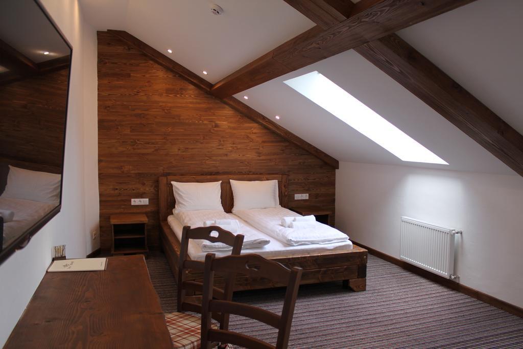 Shpatser Hotel Briukhovychi Habitación foto